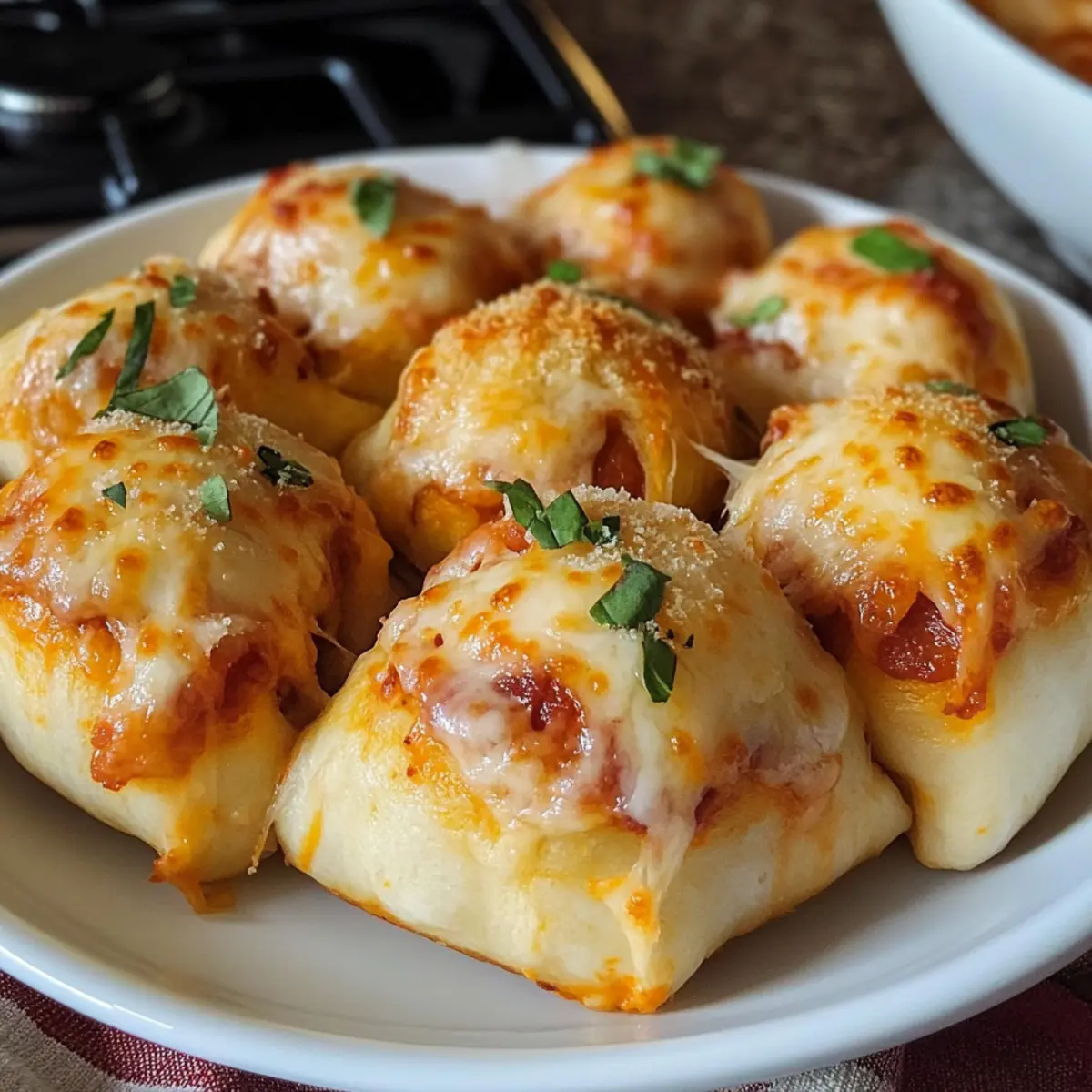 Fluffige Pizza Rolls zum Snacken yevcjb